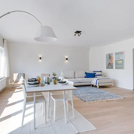 Beautiful With South Facing Terrace Апартаменты Остенде