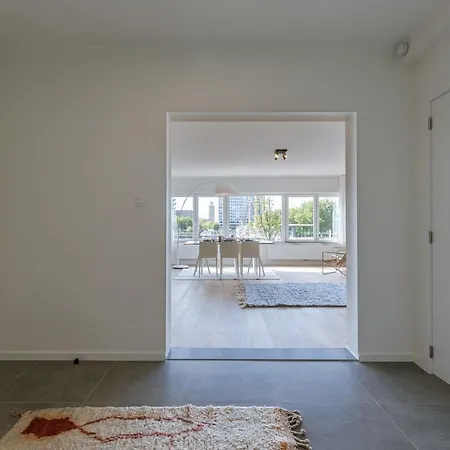 Beautiful With South Facing Terrace